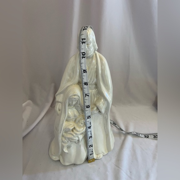 Serene Cream Porcelain Nativity Figurine - Picture 6 of 7